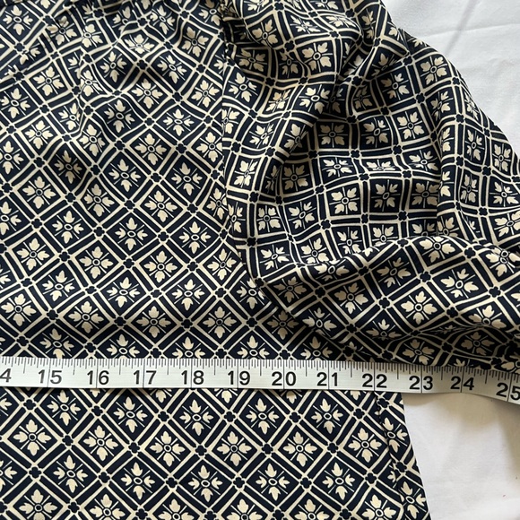 Ann Taylor Navy and Cream Floral Blouse - Picture 3 of 4